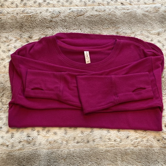 Ideology sweater. Size Large. - Picture 8 of 11